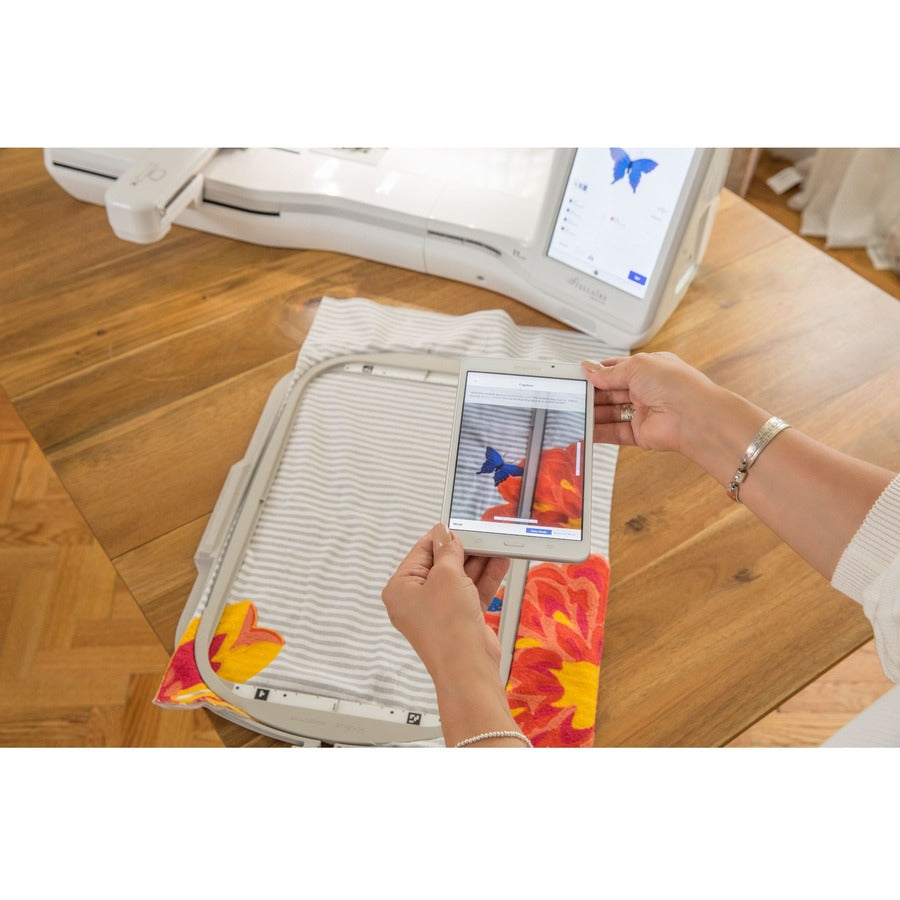 Stellaire2 XJ2 Disney Combo Sewing and Embroidery Machine